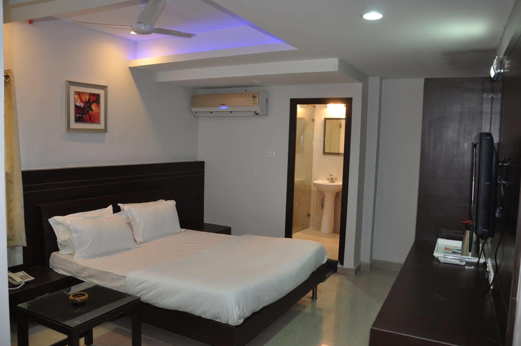 Hotel Imperial Classic Hyderabad Exterior photo